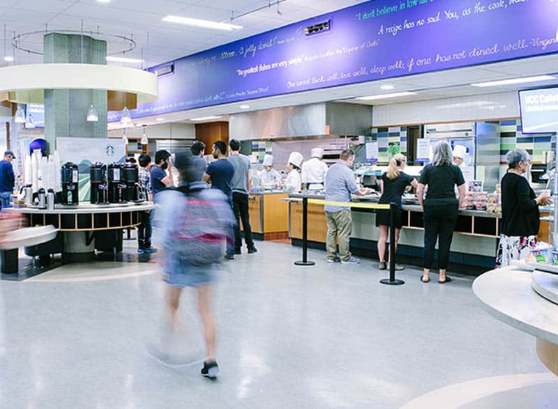 lunch hour at Quizine cafeteria